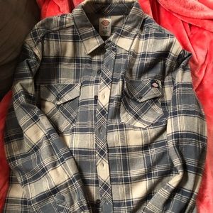 Dickies flannel long sleeve shirt. It’s a large tall
